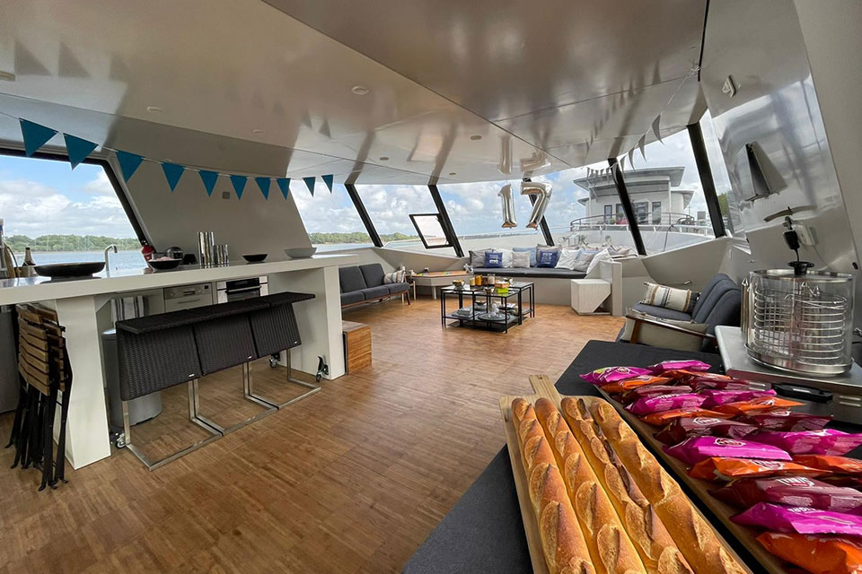 Photo de l'intérieur du yacht